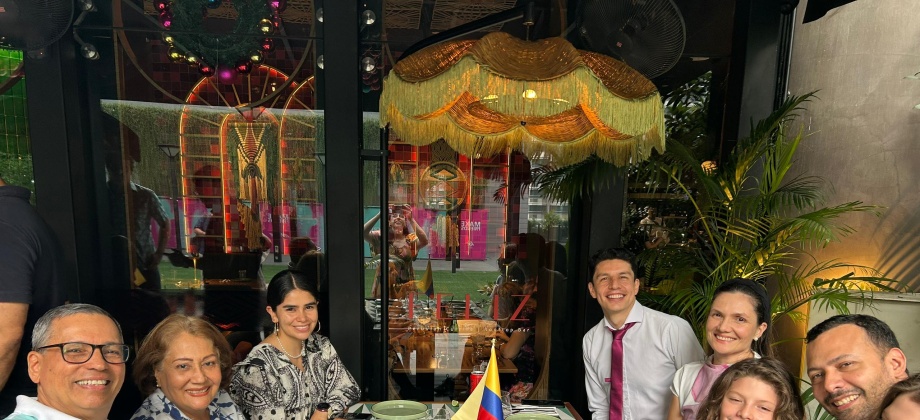 Con la participación de 55 personas Embajada y el Consulado de Colombia en Malasia celebraron la Navidad